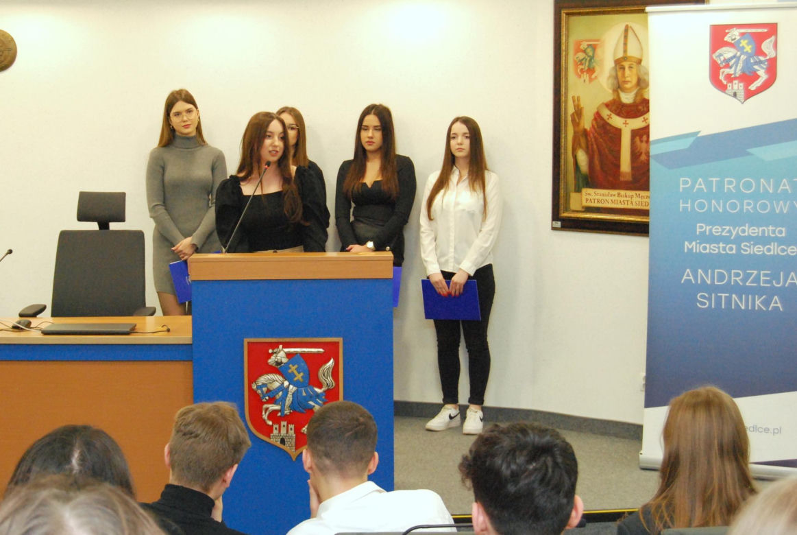 Debata młodzieży odbyła się w ramach kampanii profilaktycznej „Widzę – Rozmawiam – Reaguję”