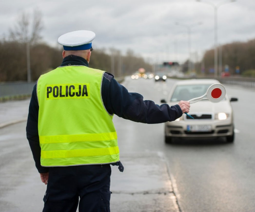 Bochnia. 14-latek chciał zaimponować starszym koleżankom. Skończyło się na policyjnym pościgu