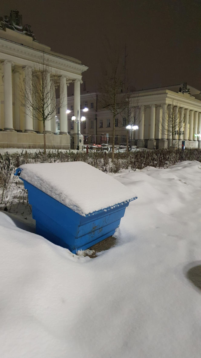 Zimowe utrudnienia w Warszawie