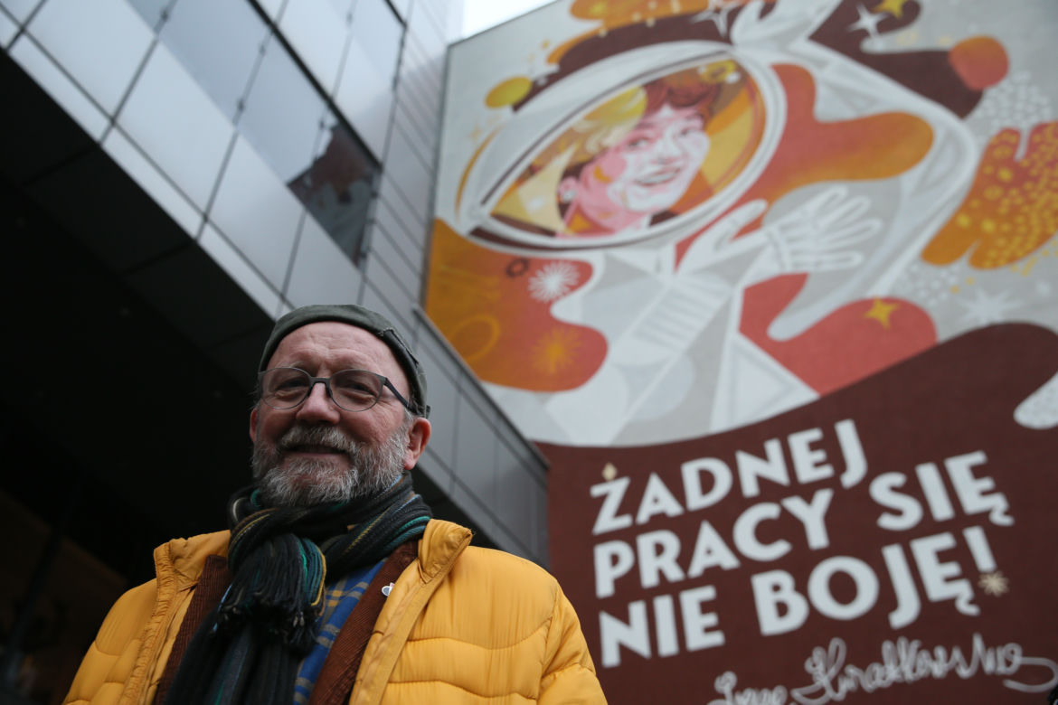 Mural z Ireną Kwiatkowską w Warszawie