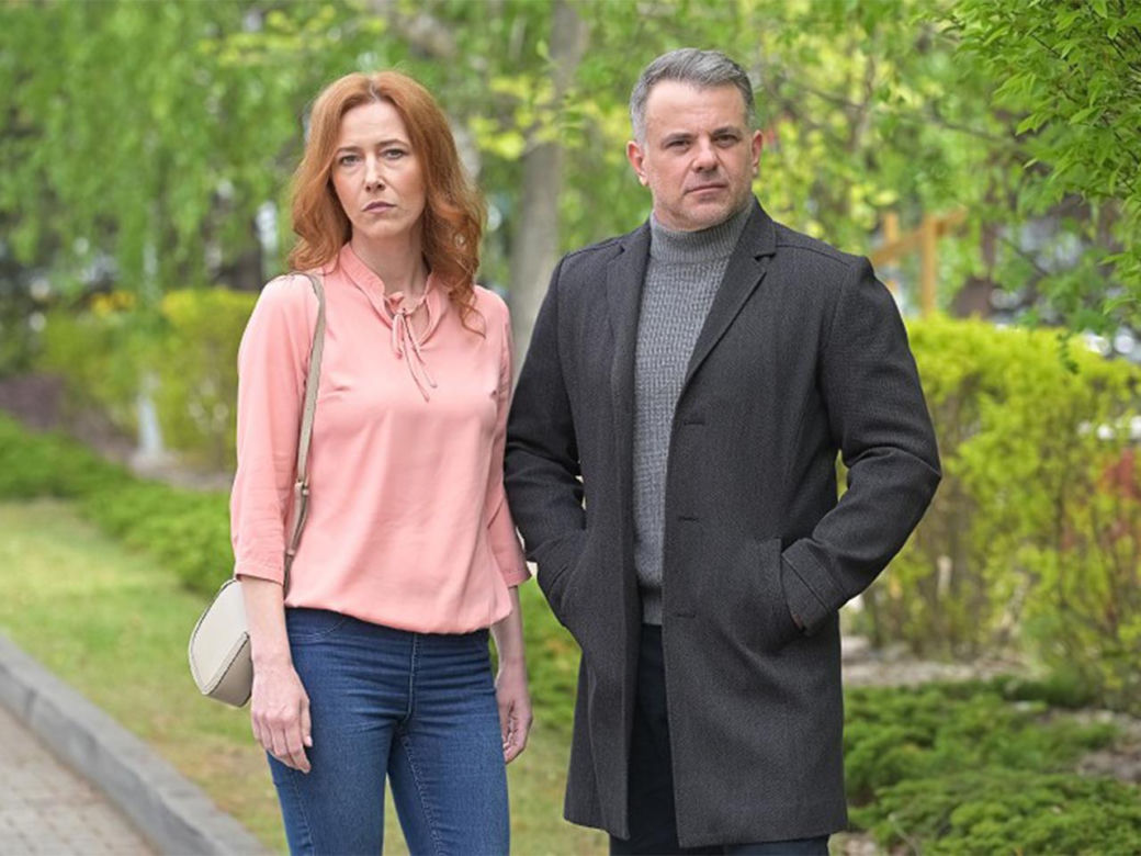 Pierwsza miłość, odcinek 4027: Hubert (Rafał Szałajko), żona Irena (Małgorzata Klara)