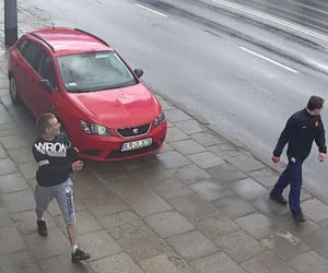 Znasz tych mężczyzn? Brutalnie pobili 70-latka w Sopocie!
