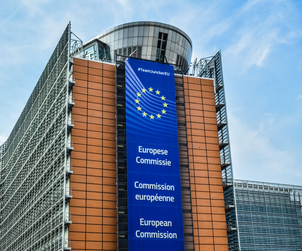 UE