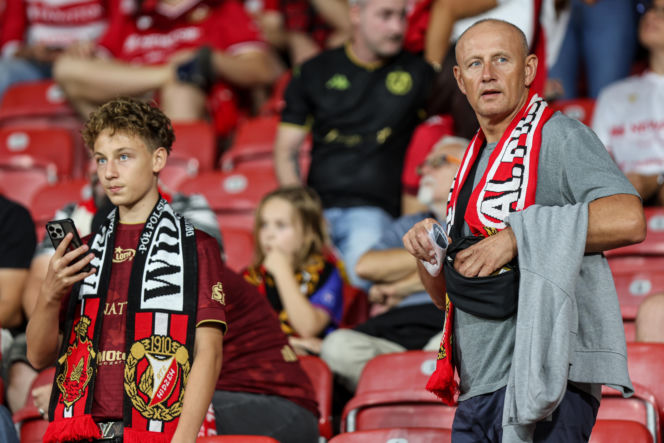 Widzew Łódź - Lech Poznań: Zdjęcia kibiców z meczu 6. kolejki PKO BP Ekstraklasy