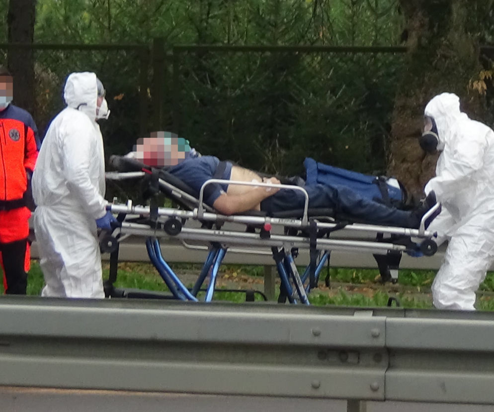 Tragiczny wypadek karetki, która wiozła zakażonego