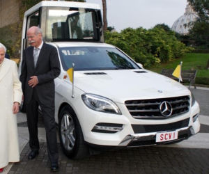 Mercedes-Benz Klasy M papamobile