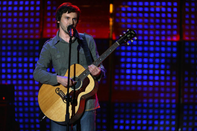 "Siłacza" śpiewała cała Polska, potem zniknął. Co po 20 latach porabia Marcin Rozynek?