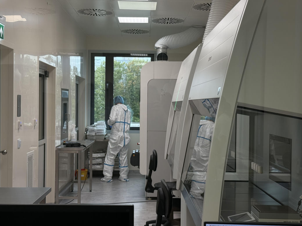 Rewolucja w krakowskim szpitalu. Roboty zaczęły produkować leki