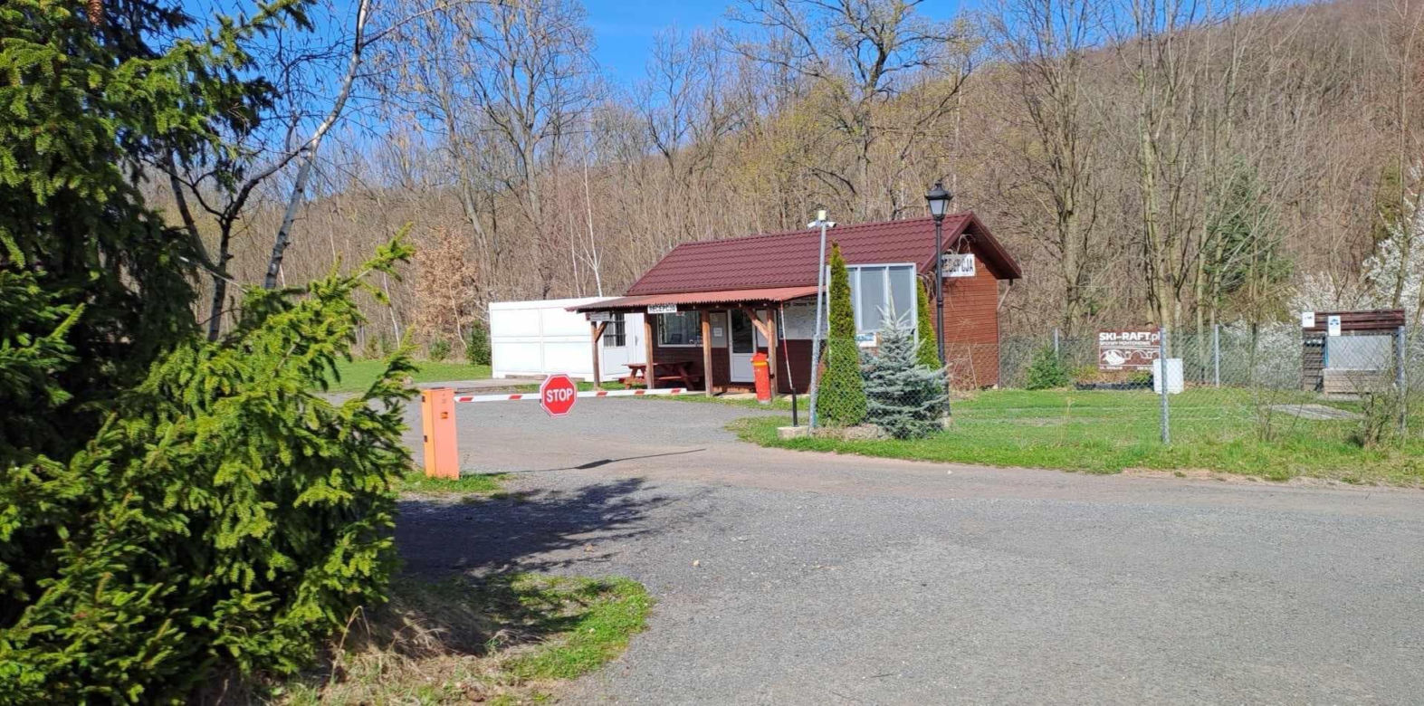 Camping pod Lasem w Świnach (gmina Bolków)