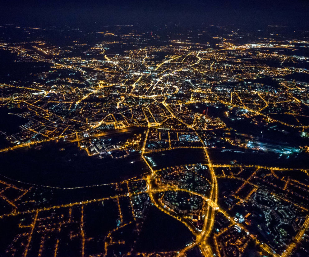 Nocny Wrocław z lotu ptaka