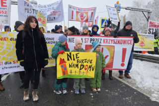 Blokada zakopianki i protesty przeciwko S7. Mieszkańcy są zdesperowani, chodzi o setki domów