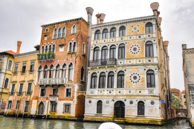 Nawiedzony pałac na sprzedaż! Musisz mieć 84 miliony