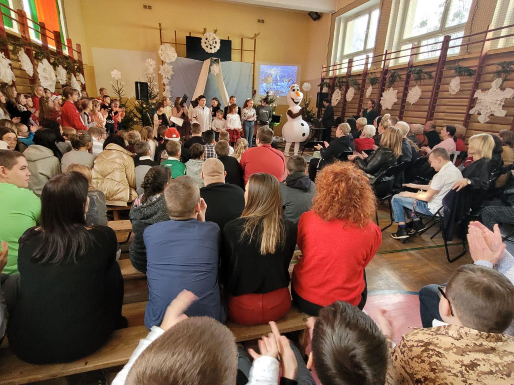 Koncert świąteczny w Szkole Podstawowej nr 13 