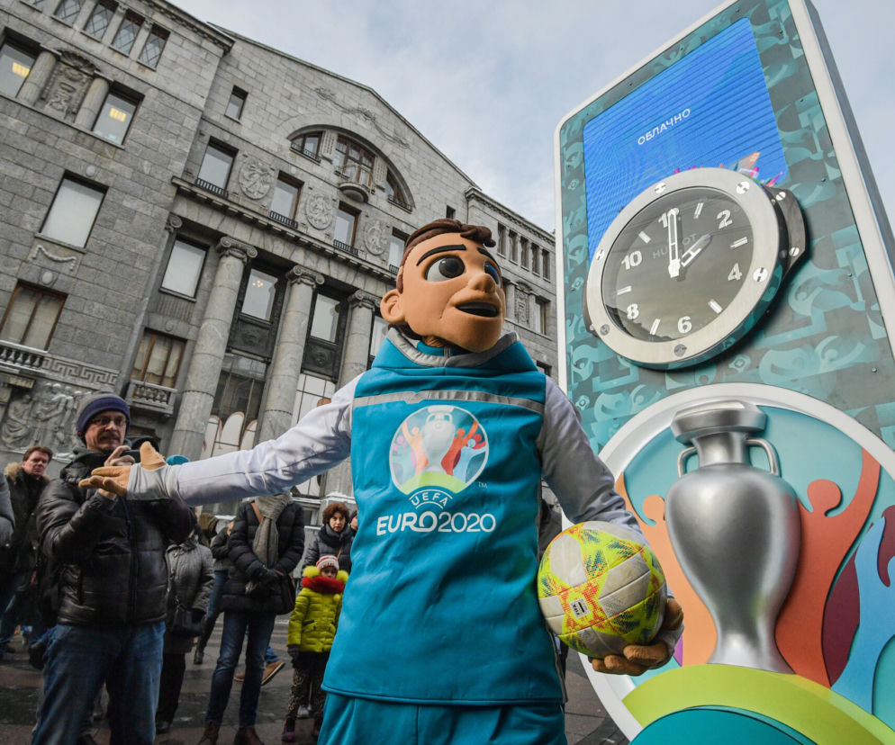 EURO 2020 - GODZINY meczów. O której godzinie mecze na EURO 2020? [ROZPISKA]