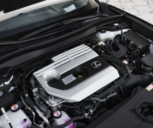 Lexus UX 250h E-Four F Sport