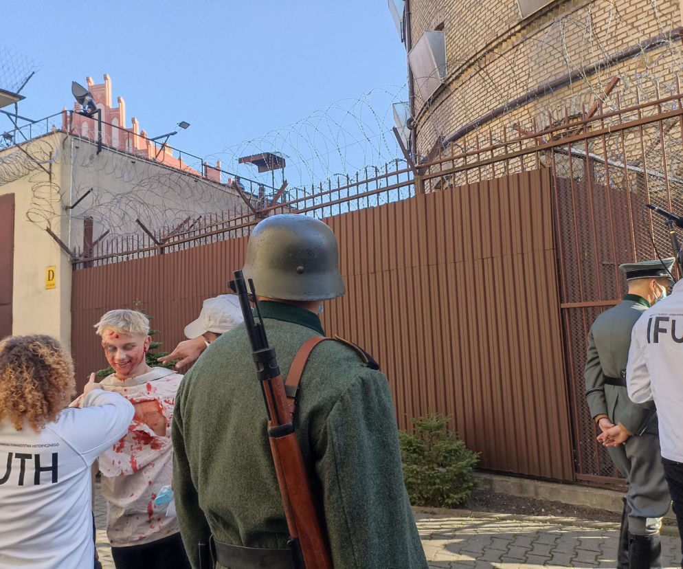 Ekipa filmowa w toruńskim Okrąglaku. Zdjęcia do filmu historycznego