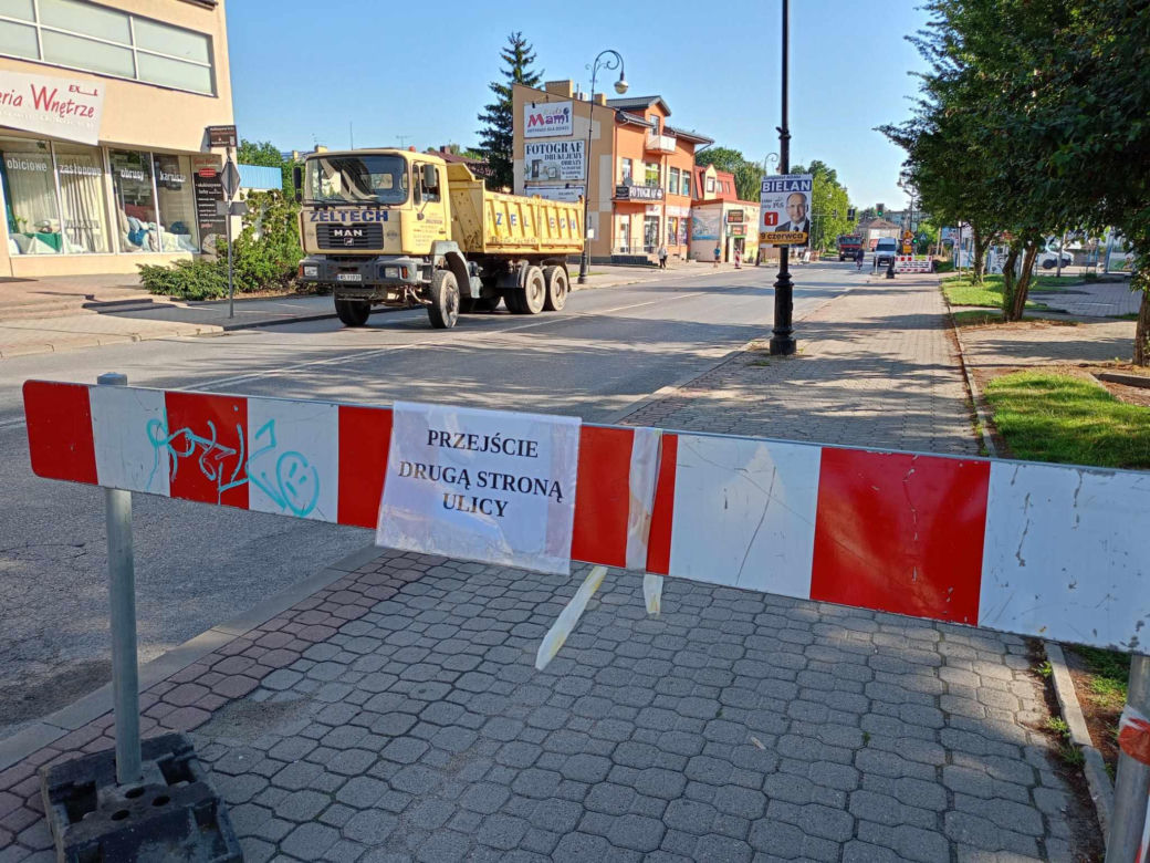 Roboty na skrzyżowaniu ulic Wojskowej i Cmentarnej w Siedlcach mają trwać do końca wakacji