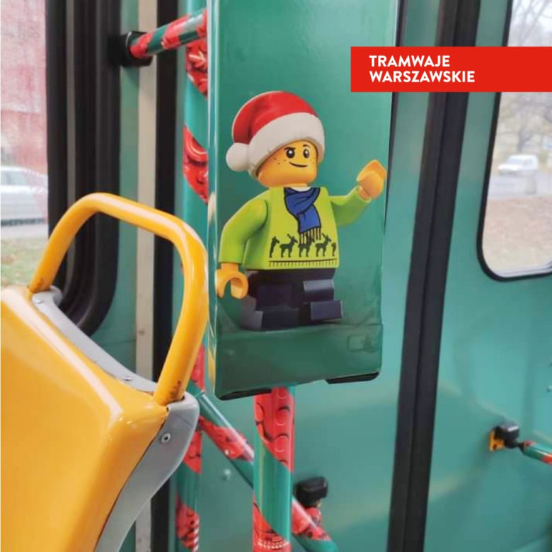 Wielka niespodzianka na warszawskich torach. Świąteczny tramwaj LEGO. Kiedy ruszy w trasę?
