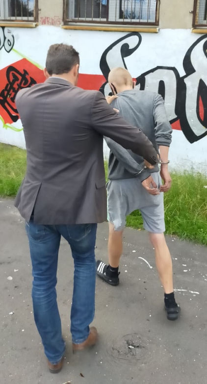 Okradł sklep na Bałutach. Wpadł po pościgu