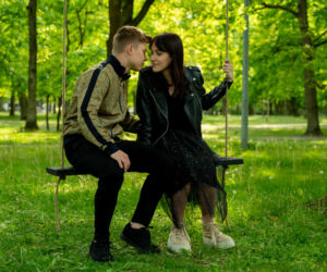Barwy szczęścia, odc. 2525: Madzia (Natalia Sierzputowska), Tymon (Jakub Wróblewski) 