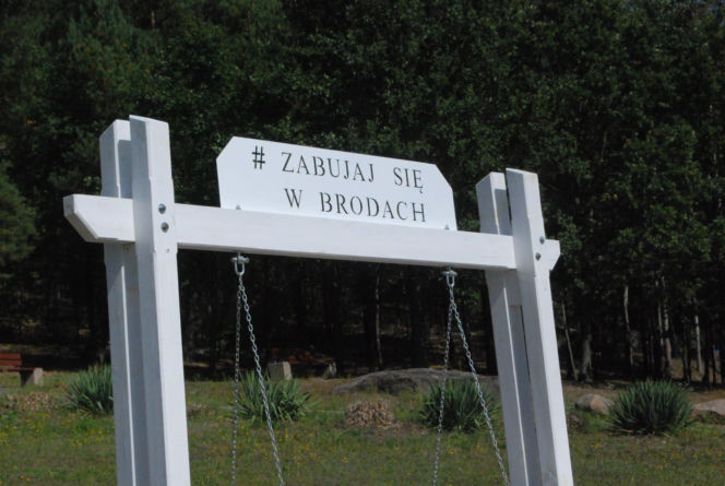 Ławeczka - „Zabujaj się w Brodach”