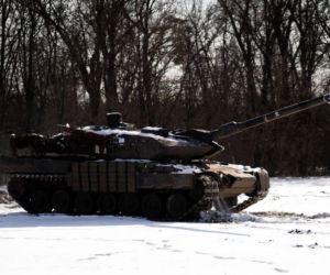 Odnowione Leopardy 2 wracają na Ukrainę. Litwa zakończyła naprawę czołgów, w tym rzadkiej szwedzkiej wersji