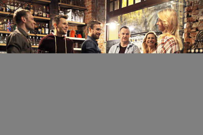 Strażacy 2 odc. 13. Jola (Katarzyna Kołeczek), Boguś (Dawid Zawadzki), Radek (Mateusz Janicki), Wojtek (Maciej Mikołajczyk), Staszek Młody (Mateusz Banasiuk)