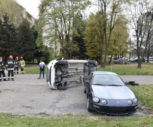 Tarnów. Młody dostawca jedzenia przegrał z prawami fizyki! Spowodował duże szkody
