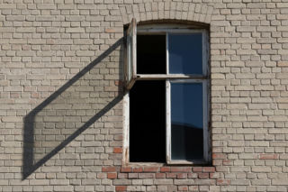 Zawalenie kamienicy w Krakowie. Co z tajemniczym budynkiem przy Grzegórzeckiej?