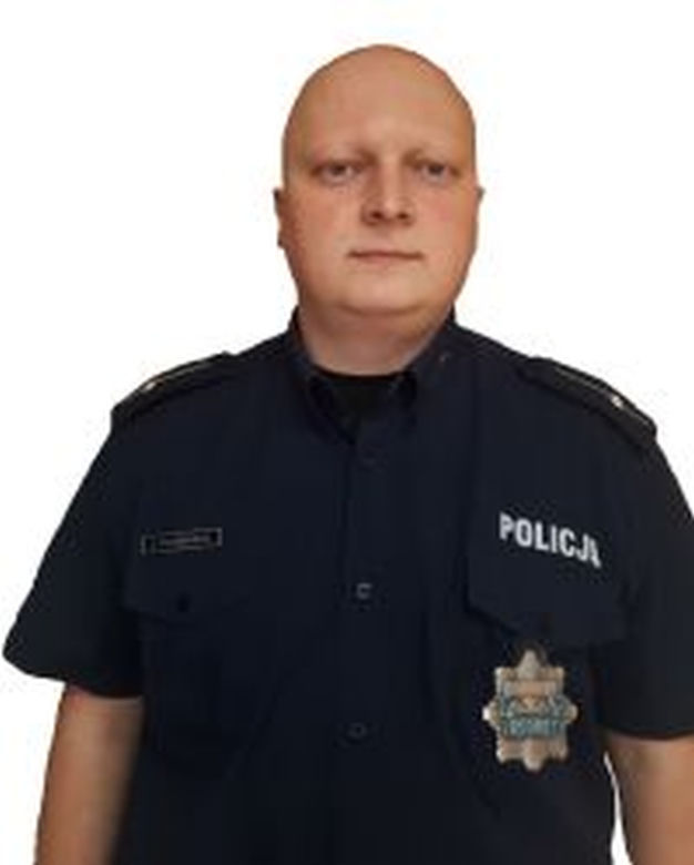 młodszy aspirant Adam Połowianiuk (KOMISARIAT POLICJI III W BIAŁYMSTOKU)