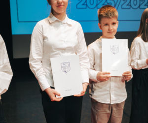 Najzdolniejsi uczniowie odebrali stypendia Prezydenta Miasta Siedlce