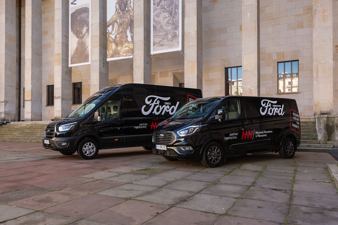 Ford Transit i Ford Tourneo Custom we flocie Muzeum Narodowego w Warszawie