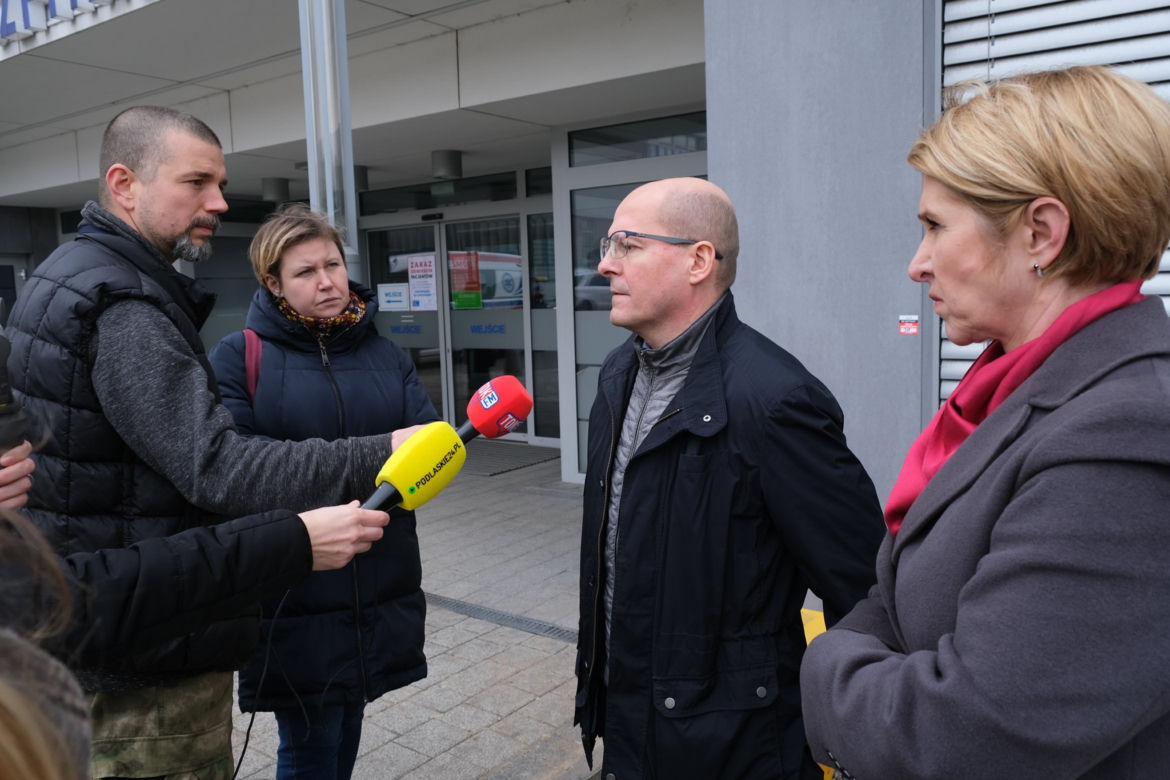 Kontenery przy USK w Białymstoku. Jak wyglądają badania?