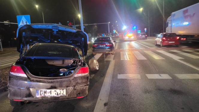 Mandat dla kierowcy. Za spowodowanie kolizji trzech aut w Lesznie