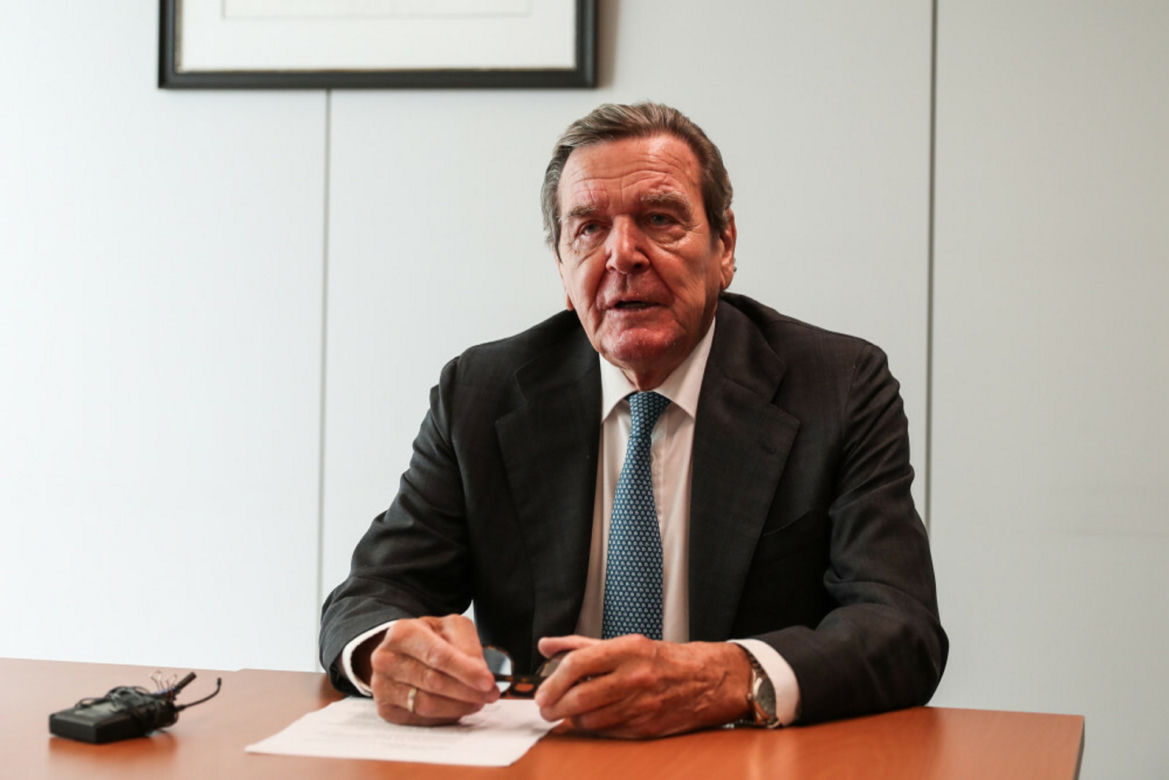 Gerhard Schroeder o Putinie: "Jest zainteresowany zakończeniem wojny"