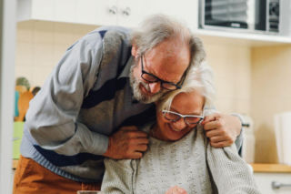 Małżeństwo a ryzyko raka. Nowe badania pokazują wyraźną różnicę, szczególnie u kobiet