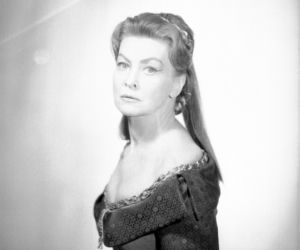 (Nie)Zapomniani. Nina Andrycz