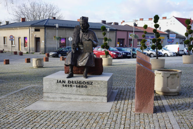 To jedno z najpiękniejszych miast w woj. śląskim. Leży w dawnej Małopolsce i zachwyca zabytkową łaźnią