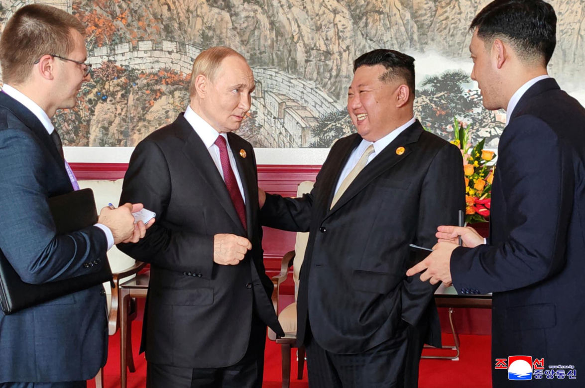 Kim Dzong Un chwali się bogactwem! W kraju głód, dyktator z rodziną żyją w luksusie
