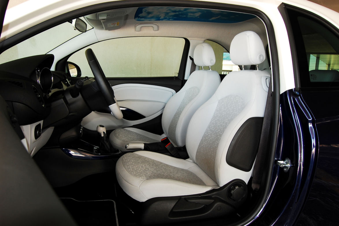 Opel Adam