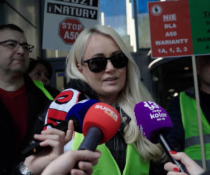 Dramat setek rodzin pod Warszawą! Nowa autostrada zburzy ich domy?! „Żyjemy na bombie”