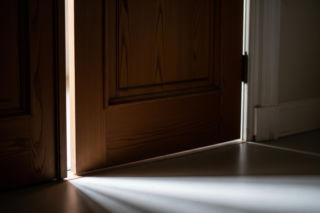 Alarmy bombowe w Warszawie. Niewiarygodne, ile plac
ówek objęto ewakuacją?