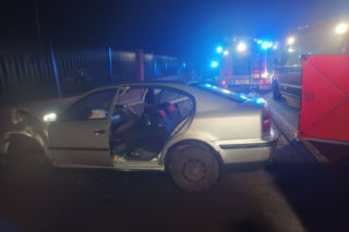 Tragedia w Chociszewie: Skoda wbiła się w ogrodzenie cmentarza! Nie żyje 36-latek