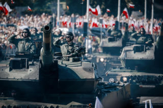 Pancerna pięść na defiladzie 2026. Od Leopardów 2 do K2 i Abramsów