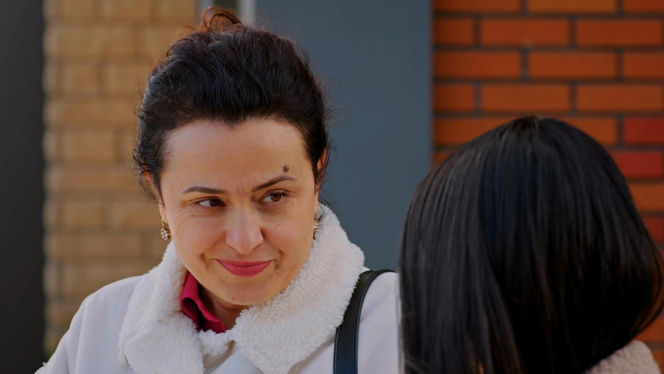 Miłość i nadzieja odc. 329. Bahar, Cavidan