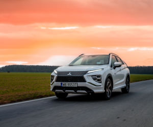 Mitsubishi Eclipse Cross PHEV (2021)