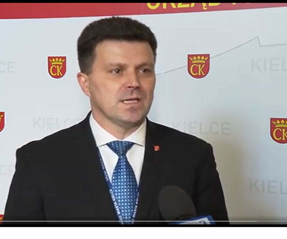 Urzędnik z Kielc pięć razy odpowiedział to samo. Czy pan się dobrze czuje? [FILM]