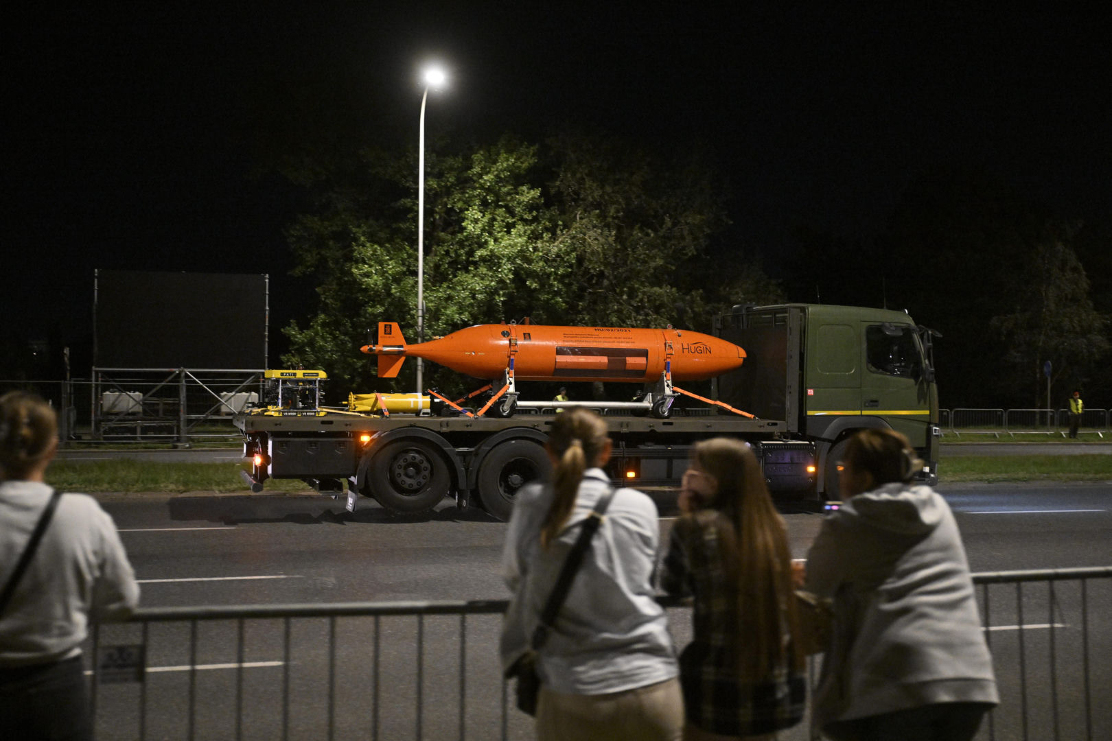 Nocna próba defilady wojskowej w Warszawie