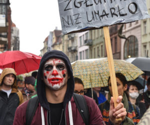 Tak wyglądał protest Zakończyć plandemię w Toruniu
