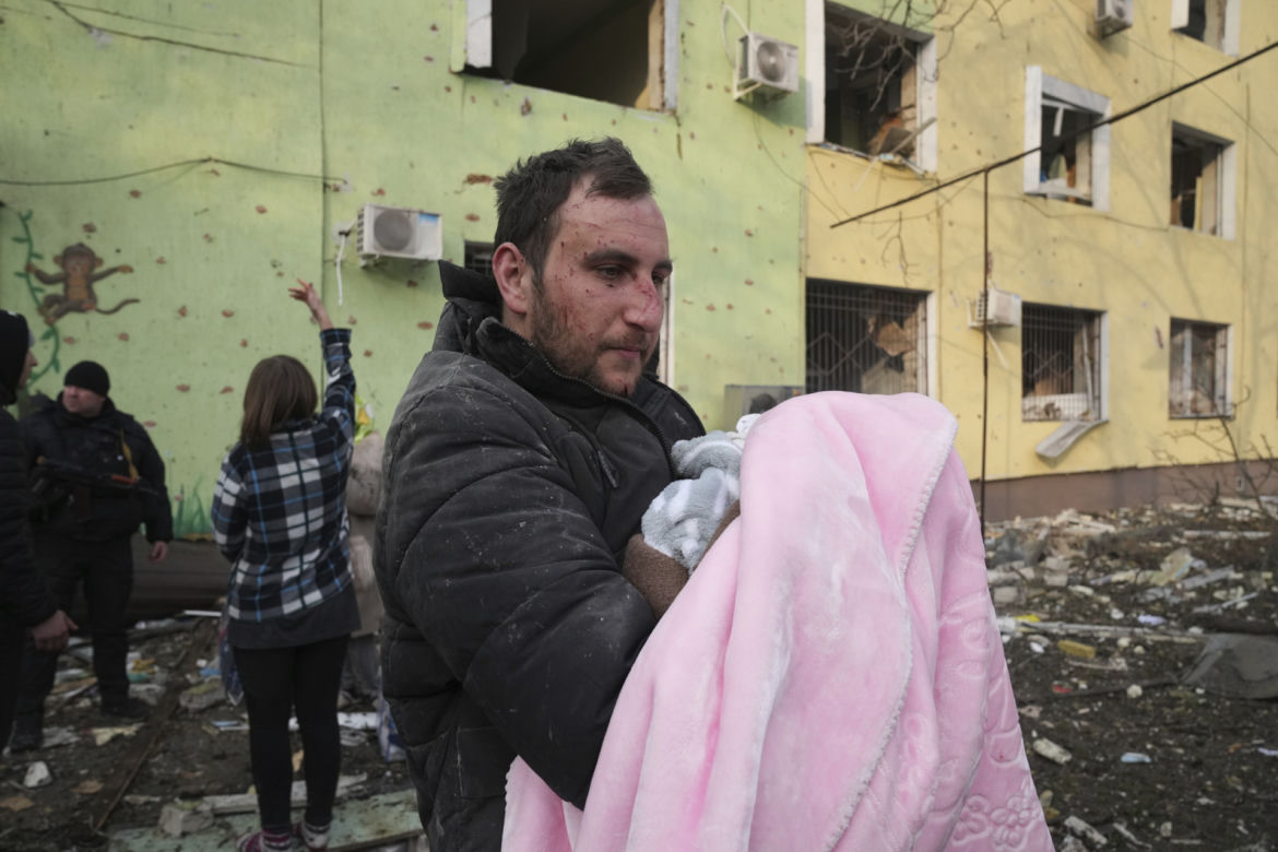 Ukraina. Życie w zniszczonym Mariupolu